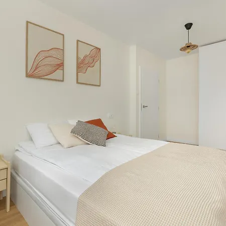 Szumimorze * Pogorzelica (Gmina Rewal)